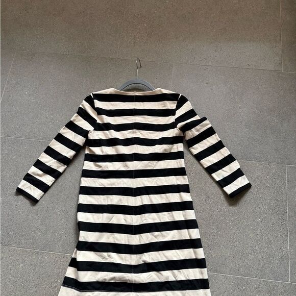 Theory Size Small Striped Off White and Black Dress Great Condition Non Smoking - Picture 8 of 13